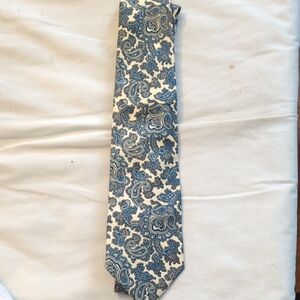 Gant Elegant Paisley Silk Tie in Blue and Cream